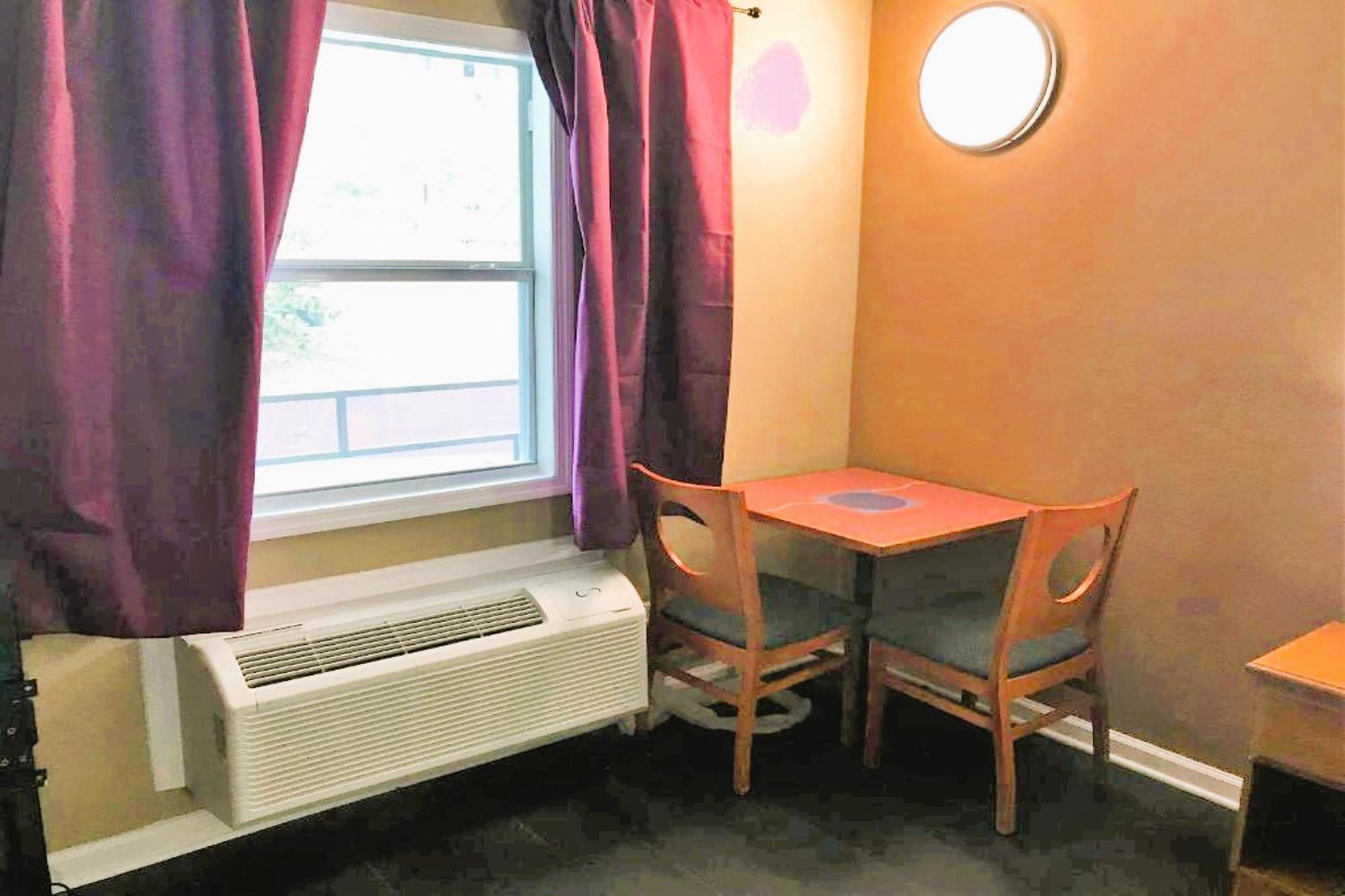 Oyo Hotel Tallahassee Downtown المظهر الخارجي الصورة